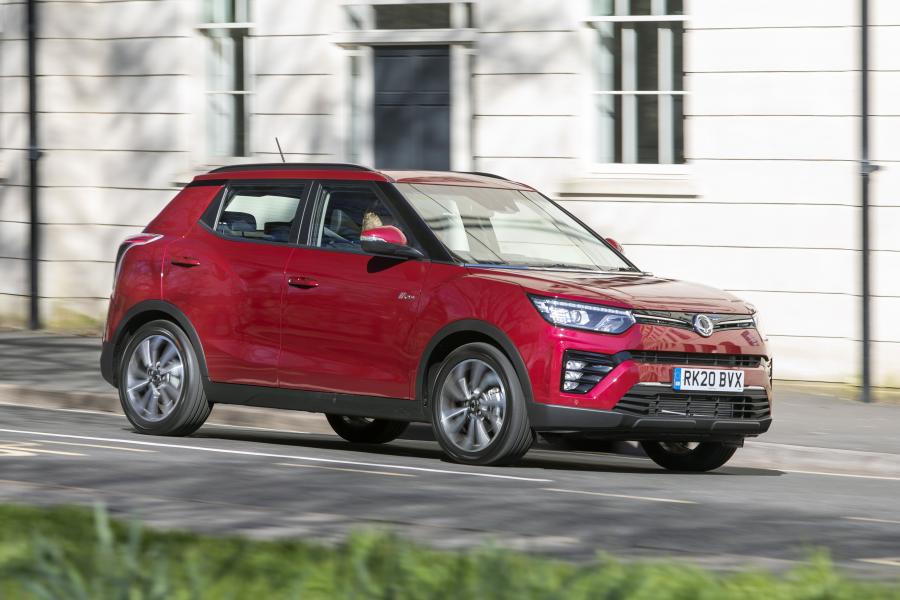  SsangYong Tivoli Ultimate 2020 года  (UK) (фото 19 из 63)